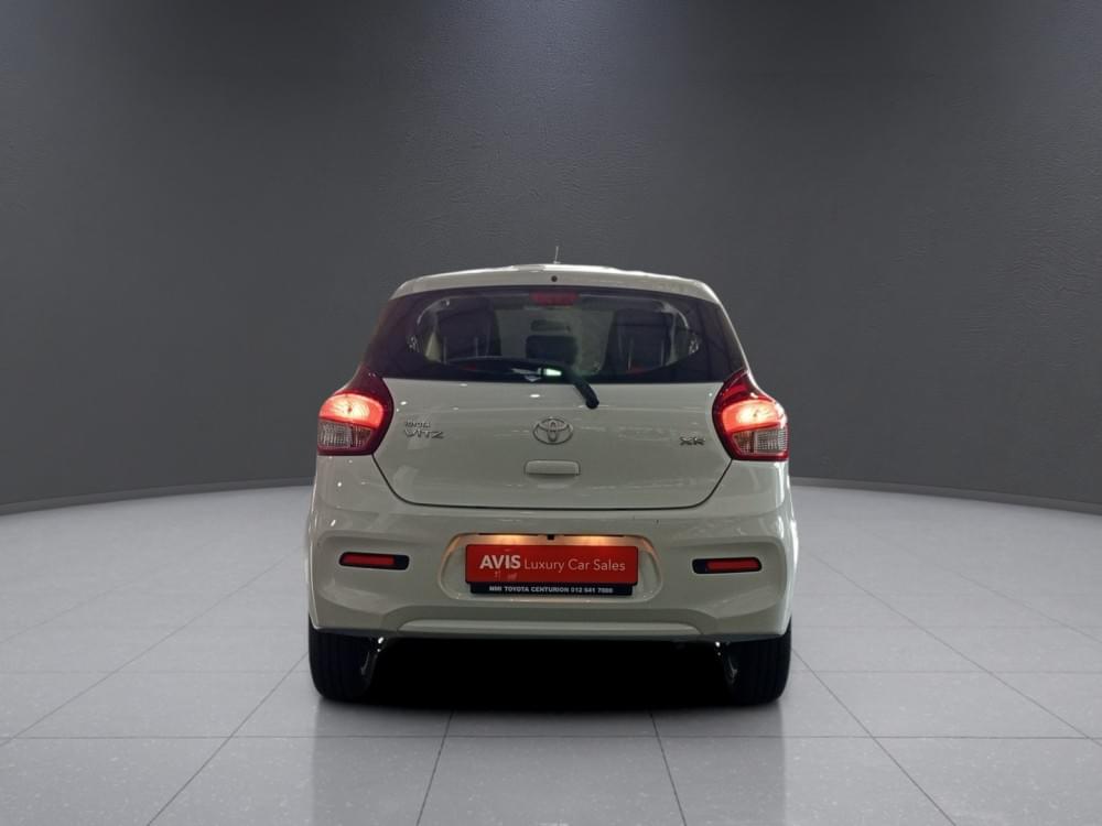 Toyota Vitz 1.0 Xr Mt