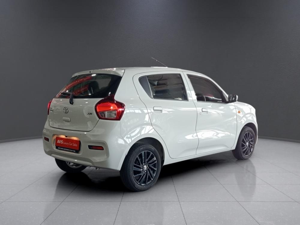 Toyota Vitz 1.0 Xr Mt