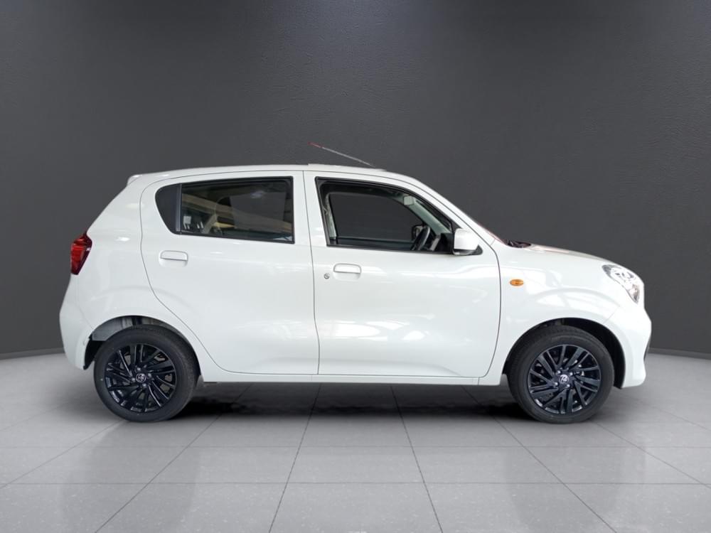 Toyota Vitz 1.0 Xr Mt