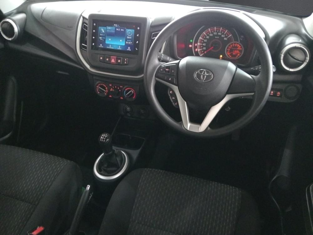 Toyota Vitz 1.0 Xr Mt