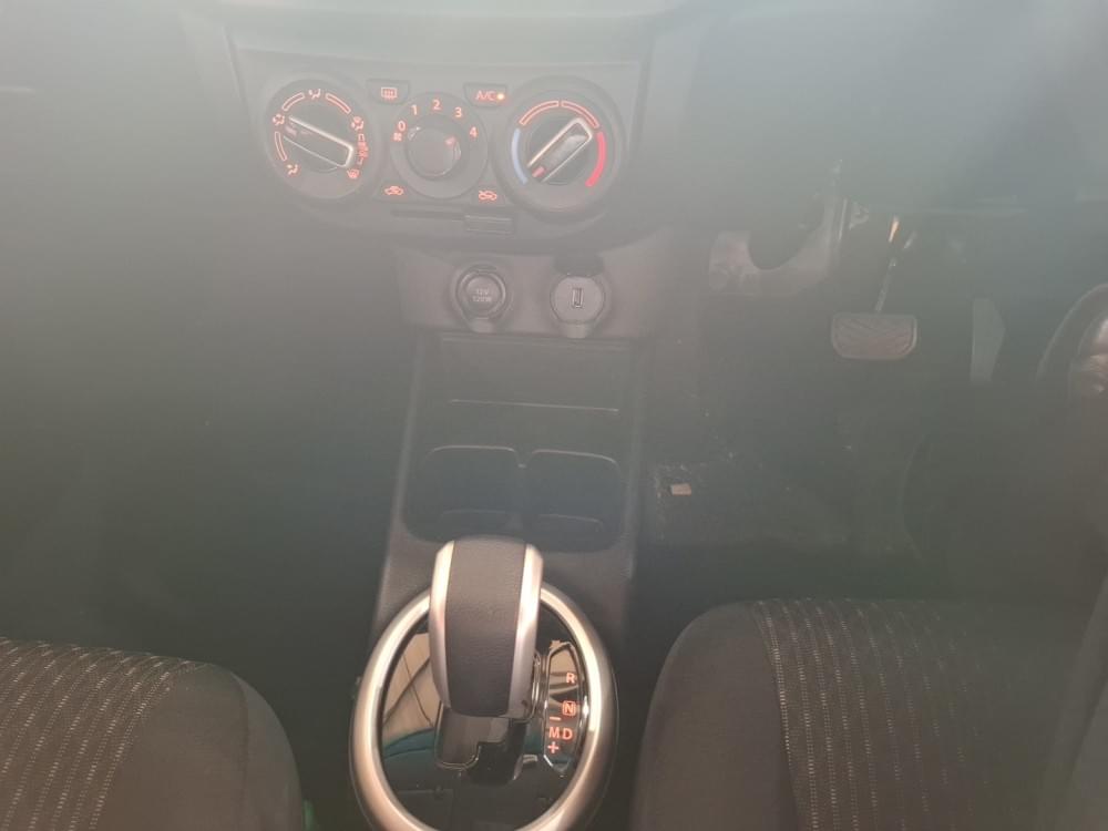 Toyota Vitz 1.0 Xr Amt