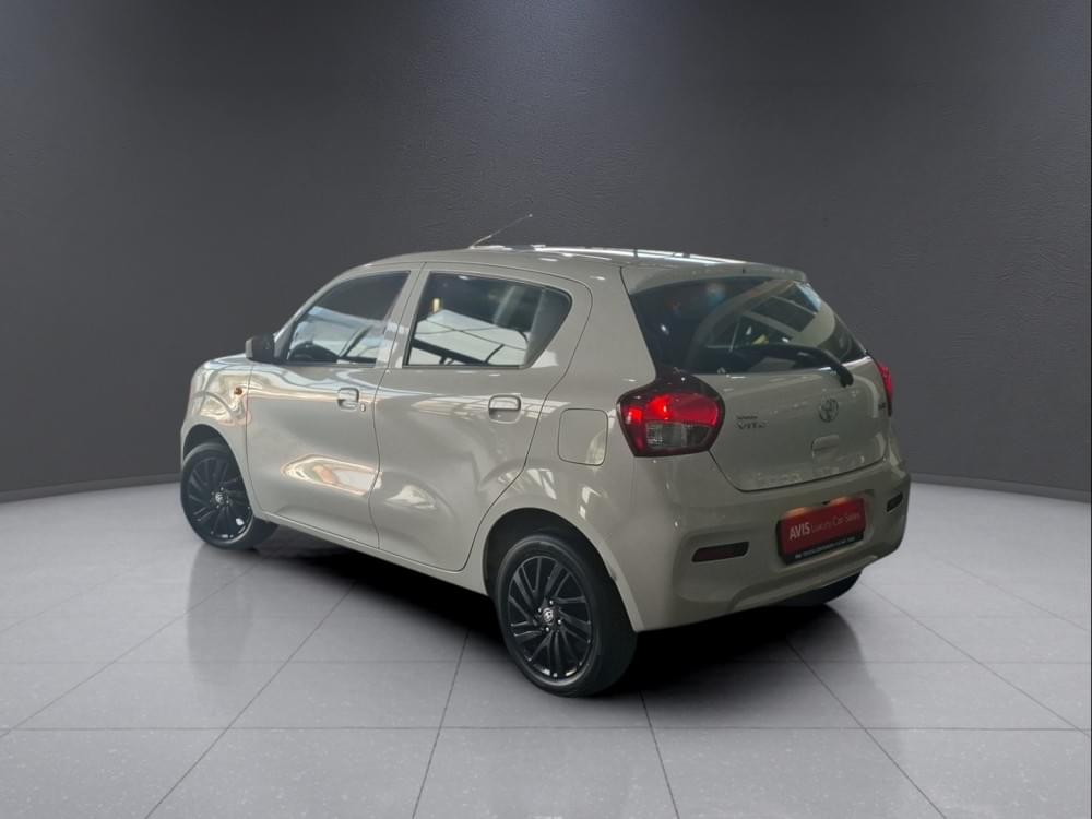 Toyota Vitz 1.0 Xr Mt