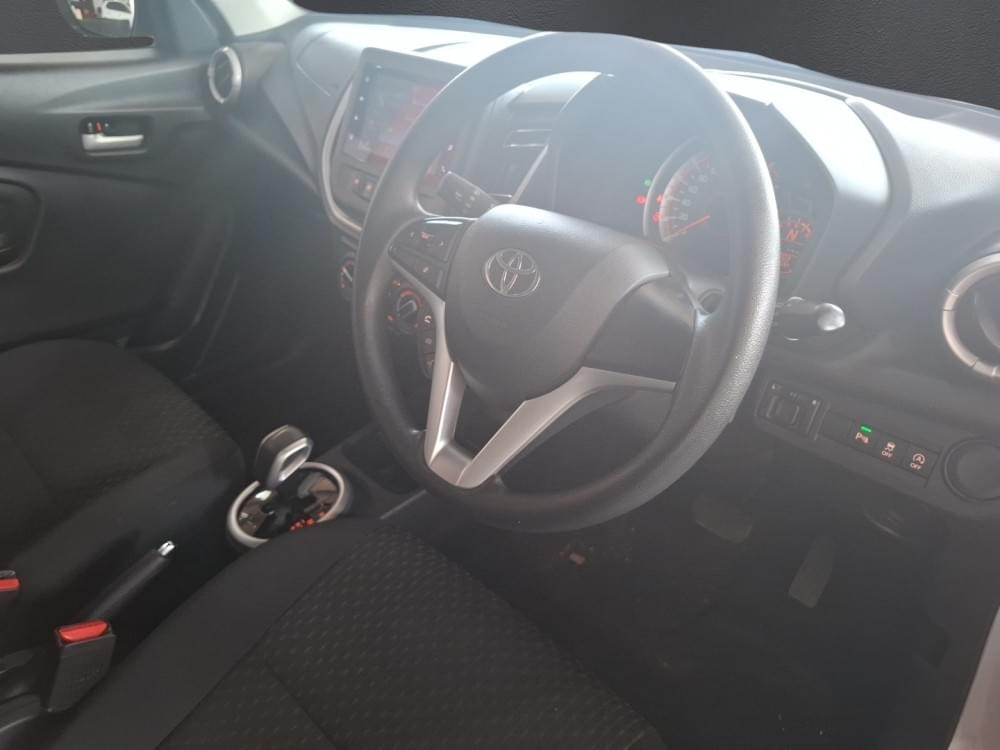 Toyota Vitz 1.0 Xr Amt