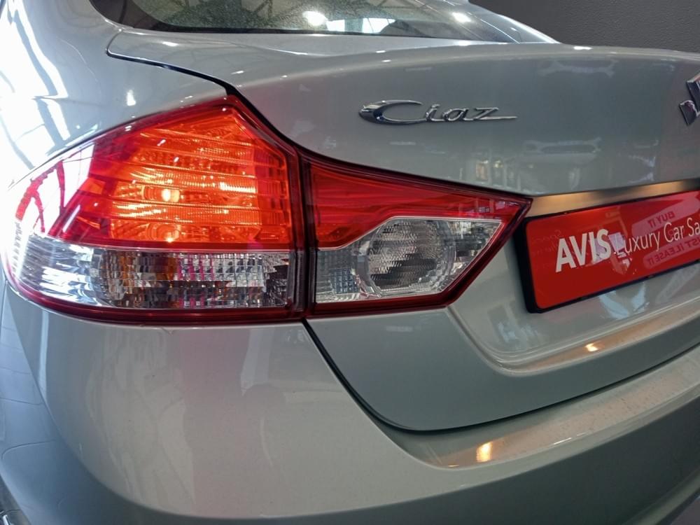 Suzuki N/A 1.5 Gl At