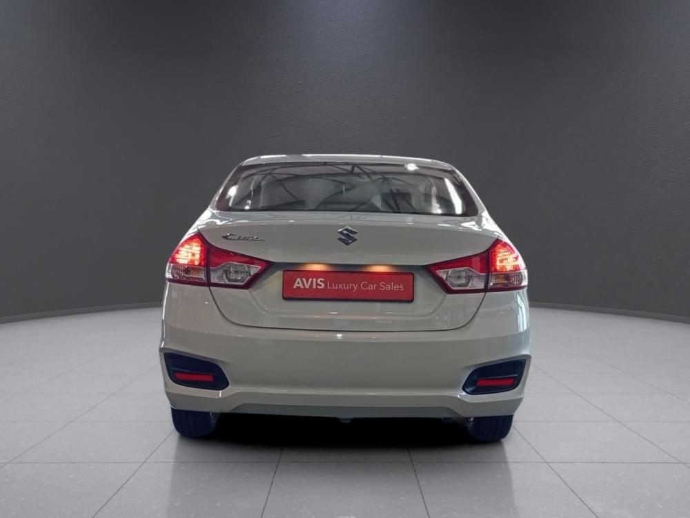 Suzuki N/A 1.5 Gl At