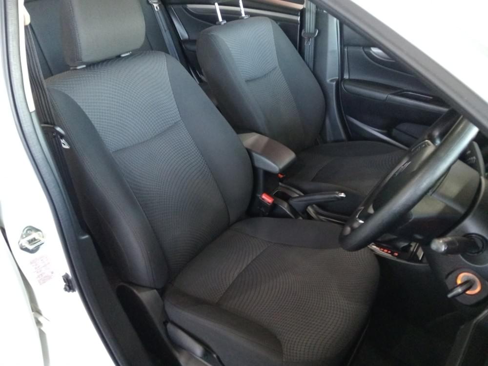 Suzuki N/A 1.5 Gl At