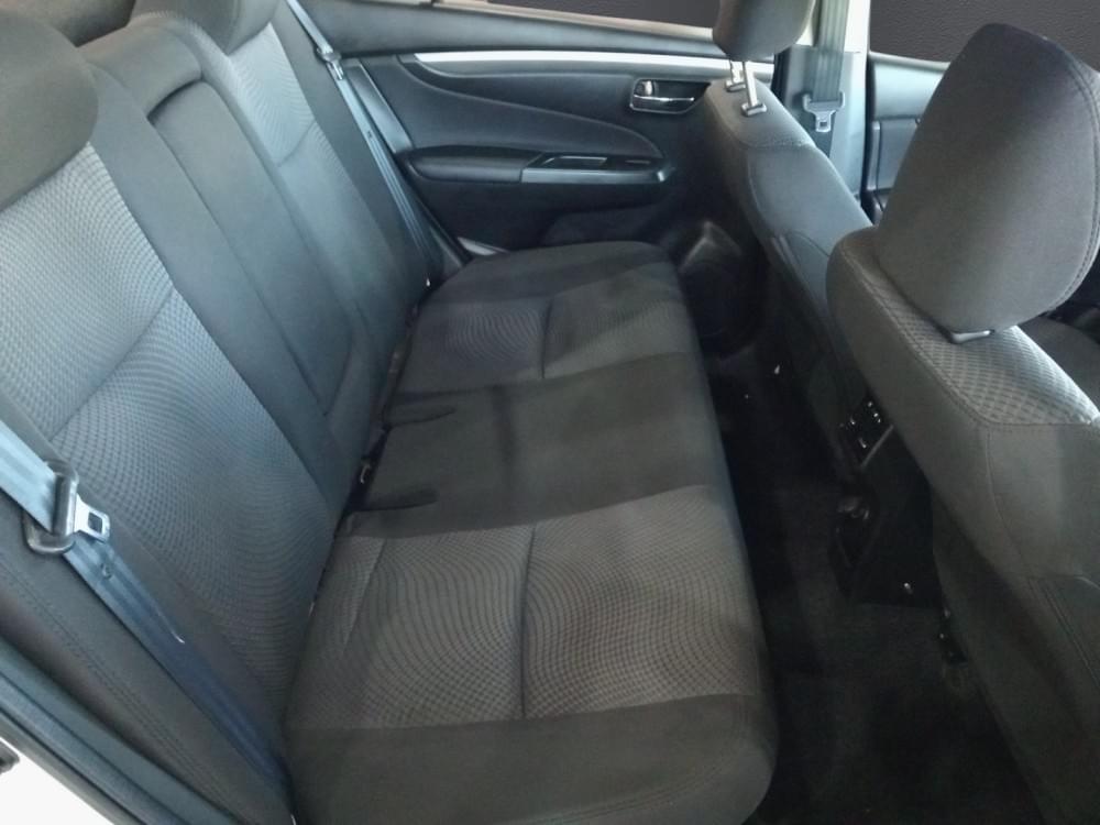 Suzuki N/A 1.5 Gl At