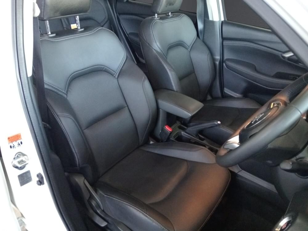 Suzuki N/A 1.5 Glx 4At Gv11