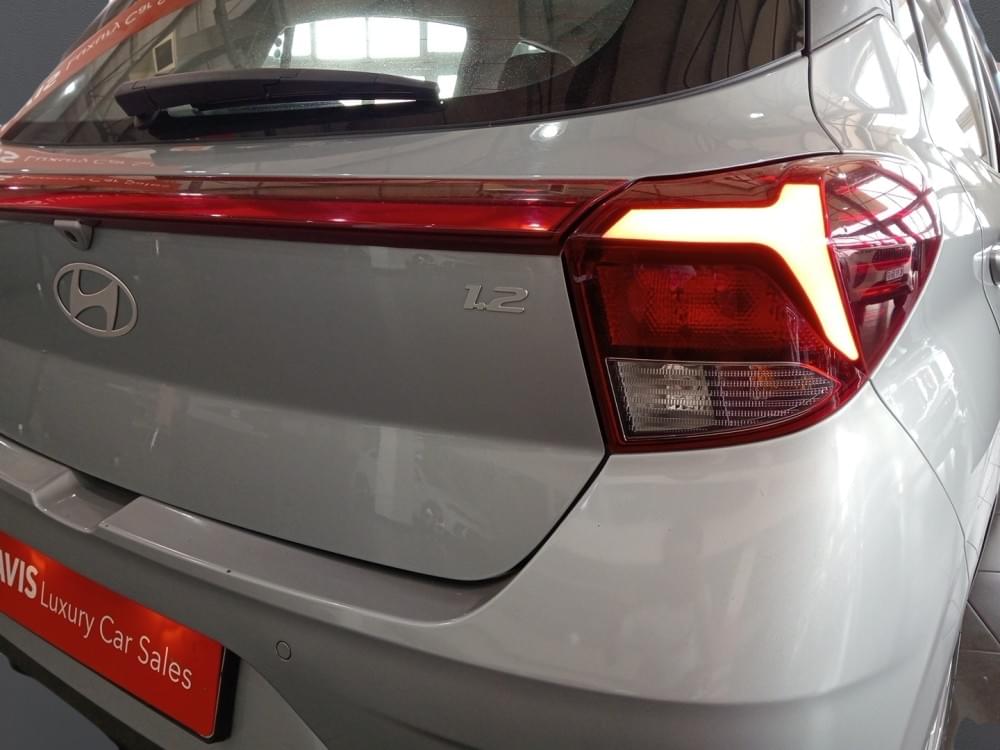 Hyundai N/A 1.2 Premium At