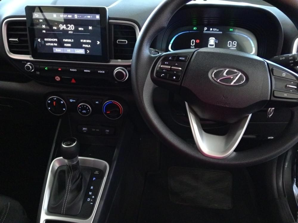 Hyundai Venue 1.0 Motion Dct