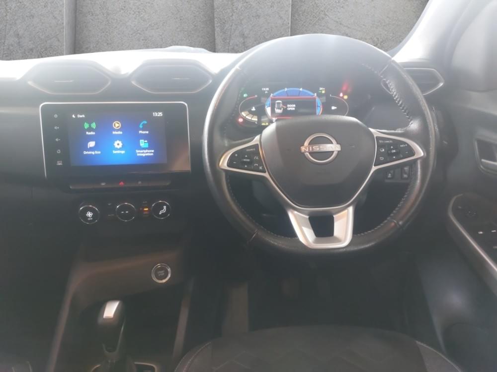 Nissan Magnite 1.0 Acenta Plus Cvt Oled