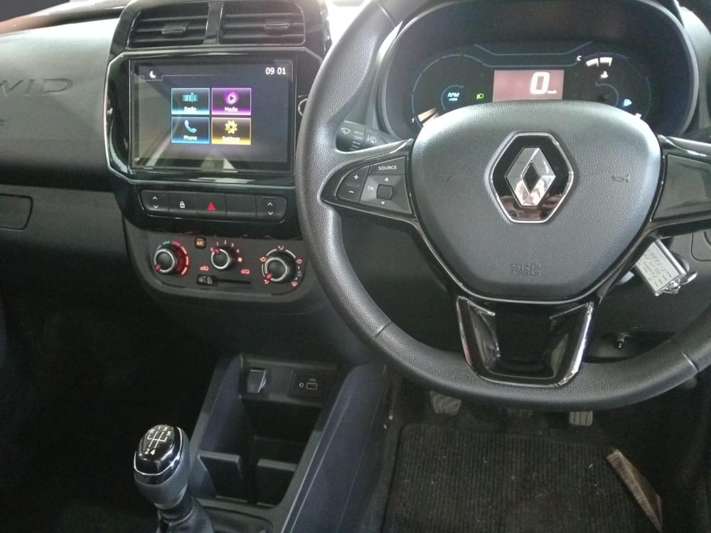 Renault N/A 1.0 Techno