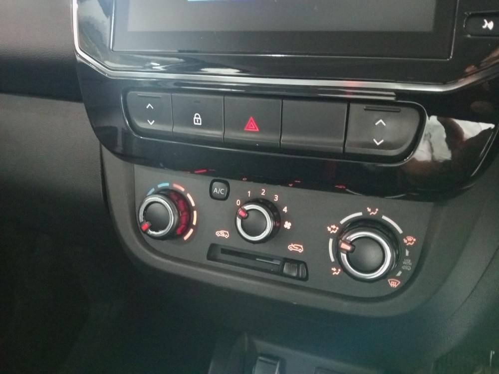 Renault Kwid 1.0 Techno