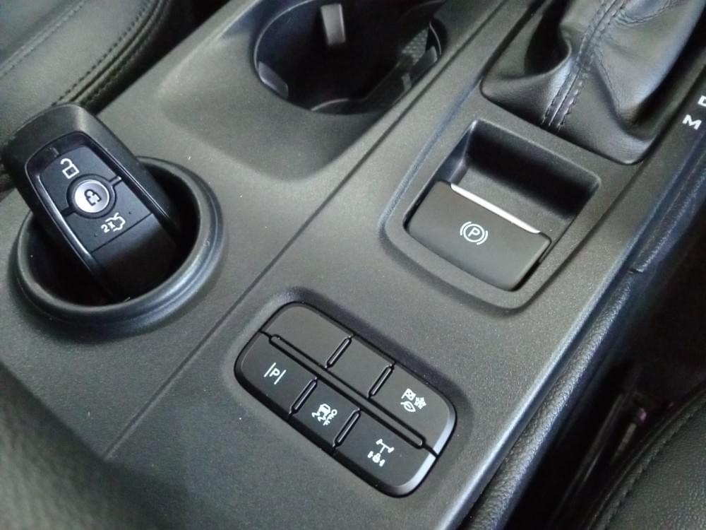 Ford Everest 2.0 Xlt 4X4 At