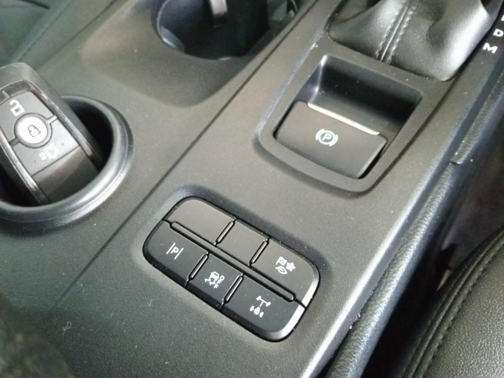 Ford Everest 2.0 Xlt 4X2 At