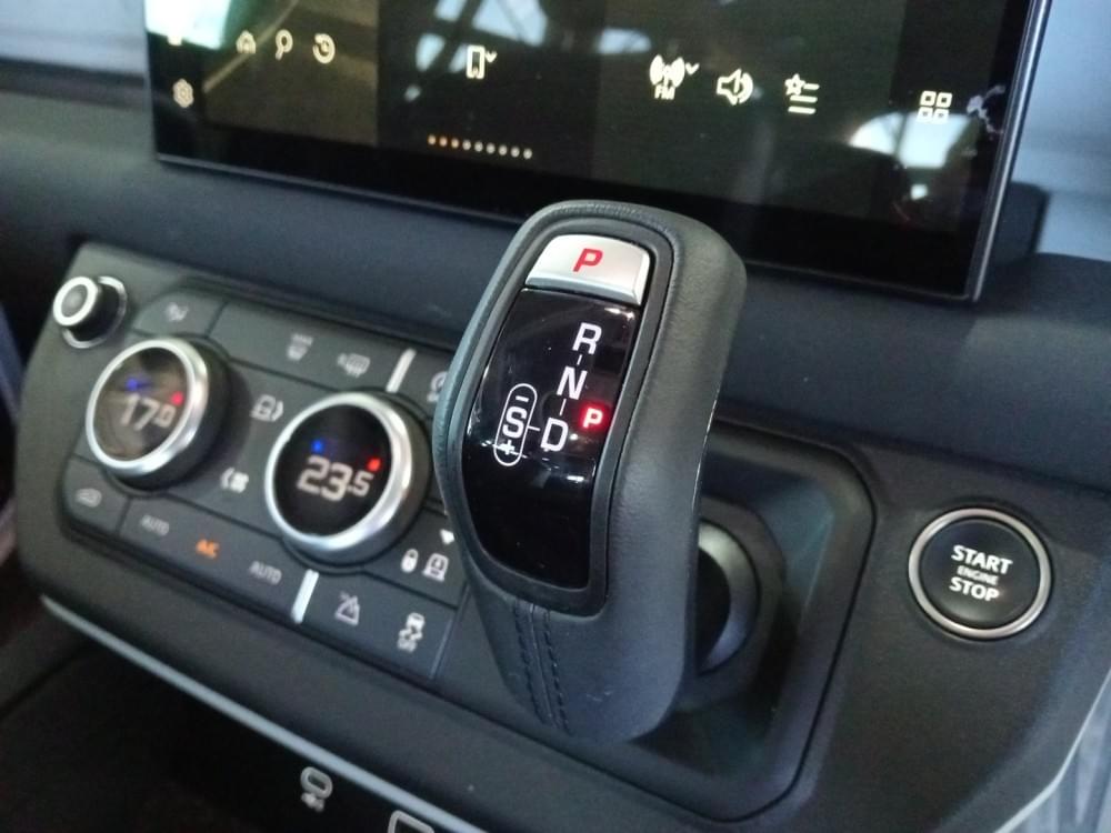 Land Rover Defender 110 3.0 D300 Se (221Kw)
