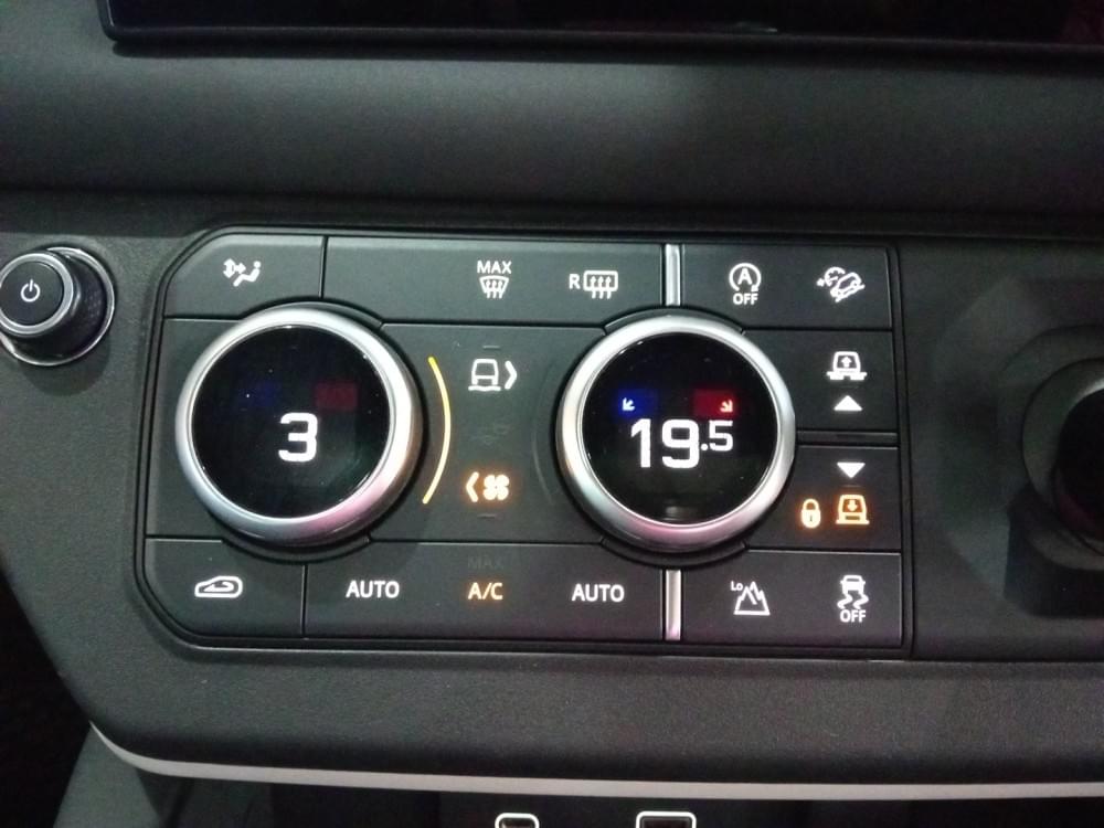 Land Rover Defender 110 D250 Se Awd (183Kw)