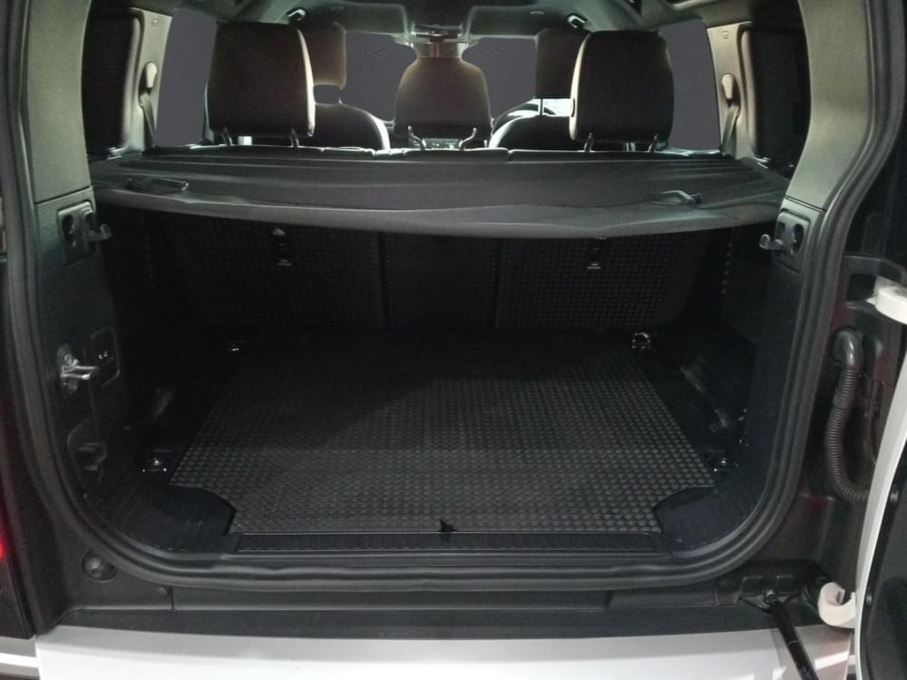 Land Rover Defender 110 D250 Se Awd (183Kw)