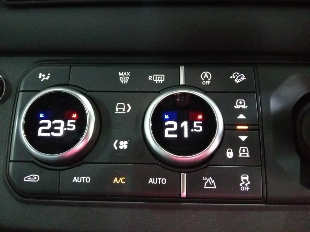 Land Rover Defender 110 D250 Se Awd (183Kw)