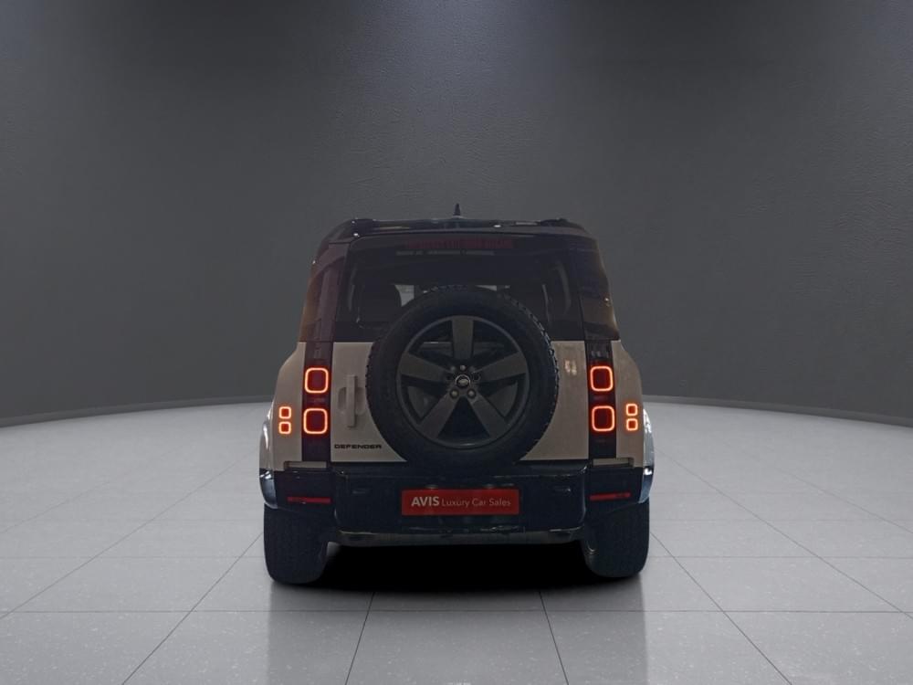 Land Rover Defender 110 3.0D D250 X-Dynamic Se (183Kw)