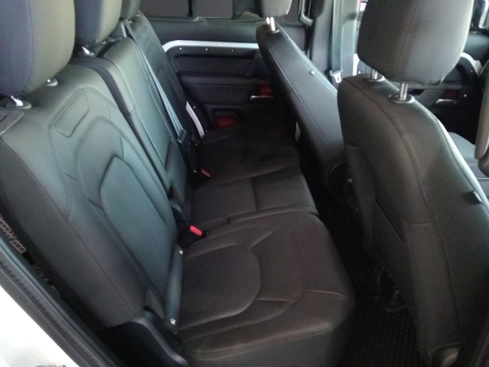Land Rover Defender 110 3.0D D250 X-Dynamic Se (183Kw)