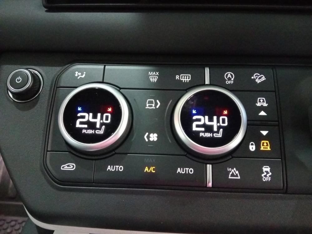 Land Rover Defender 110 3.0D D250 X-Dynamic Se (183Kw)