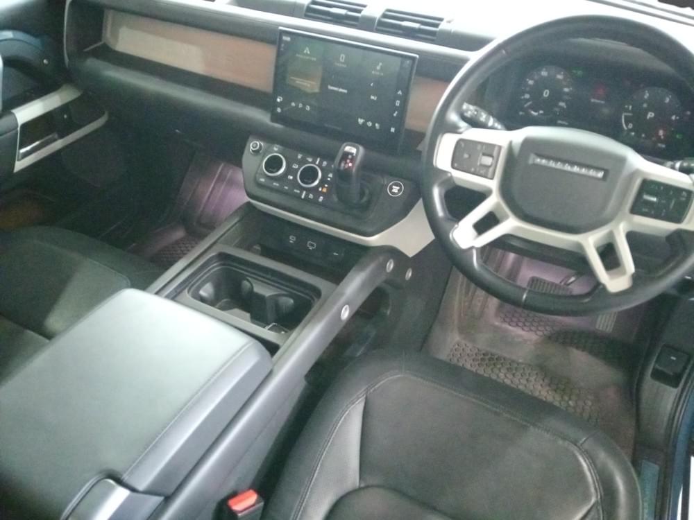 Land Rover Defender 110 D300 X-Dynamic Hse Awd (221Kw)
