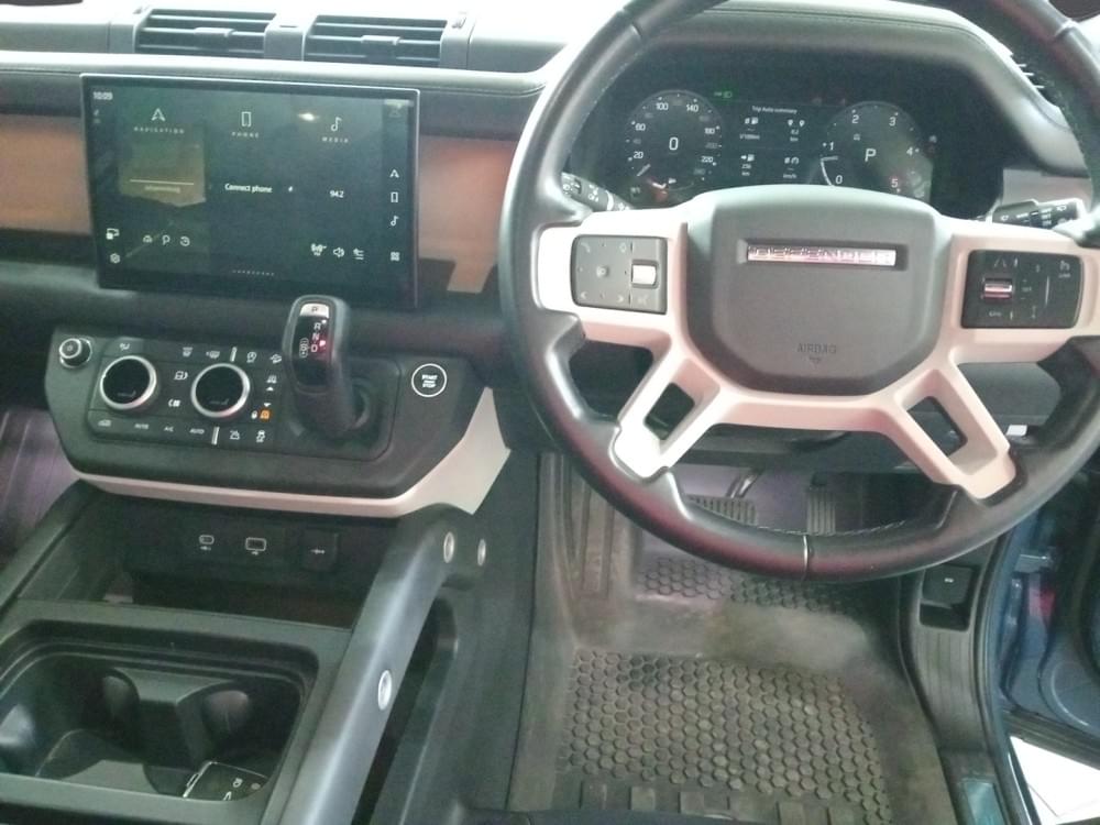 Land Rover Defender 110 D300 X-Dynamic Hse Awd (221Kw)