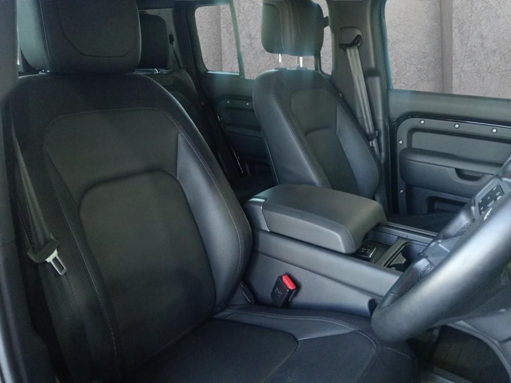 Land Rover Defender 110 D300 X-Dynamic Hse Awd (221Kw)