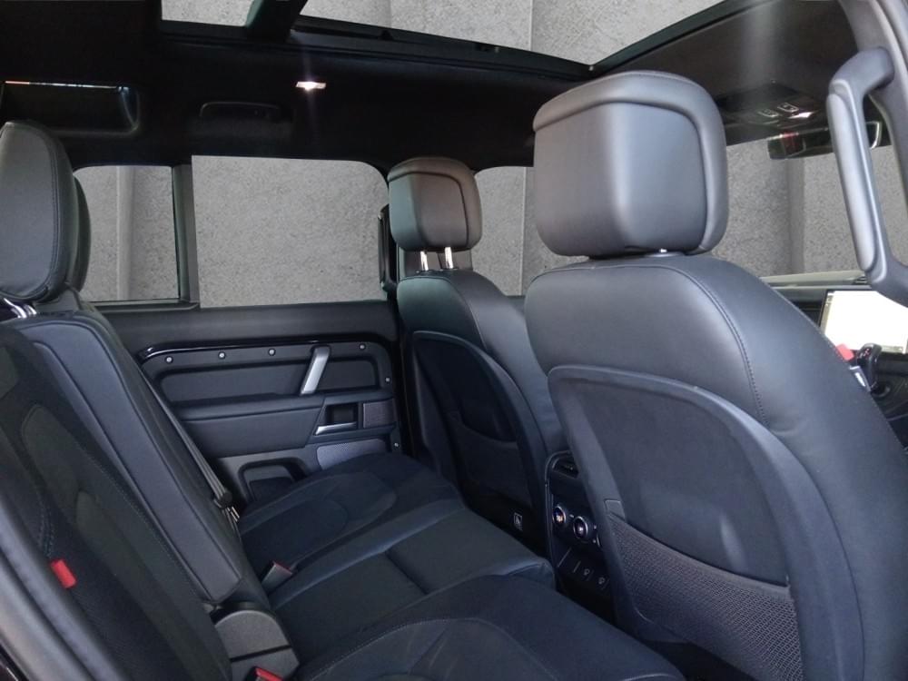 Land Rover Defender 110 D300 X-Dynamic Hse Awd (221Kw)