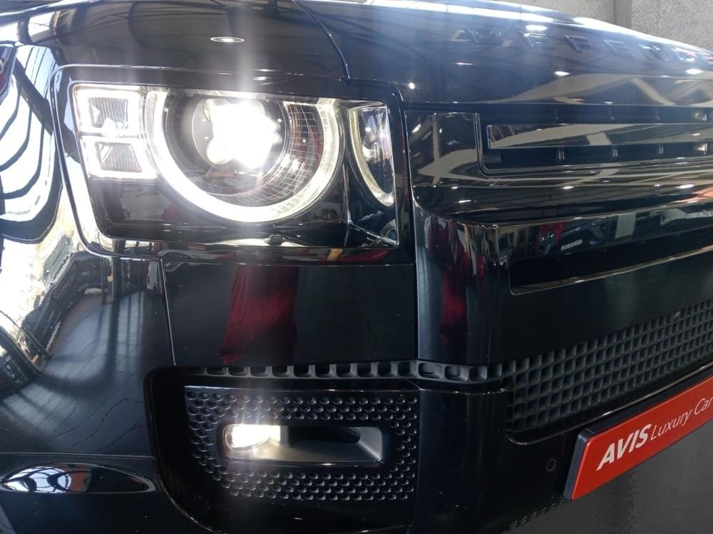 Land Rover Defender 110 D300 X-Dynamic Hse Awd (221Kw)