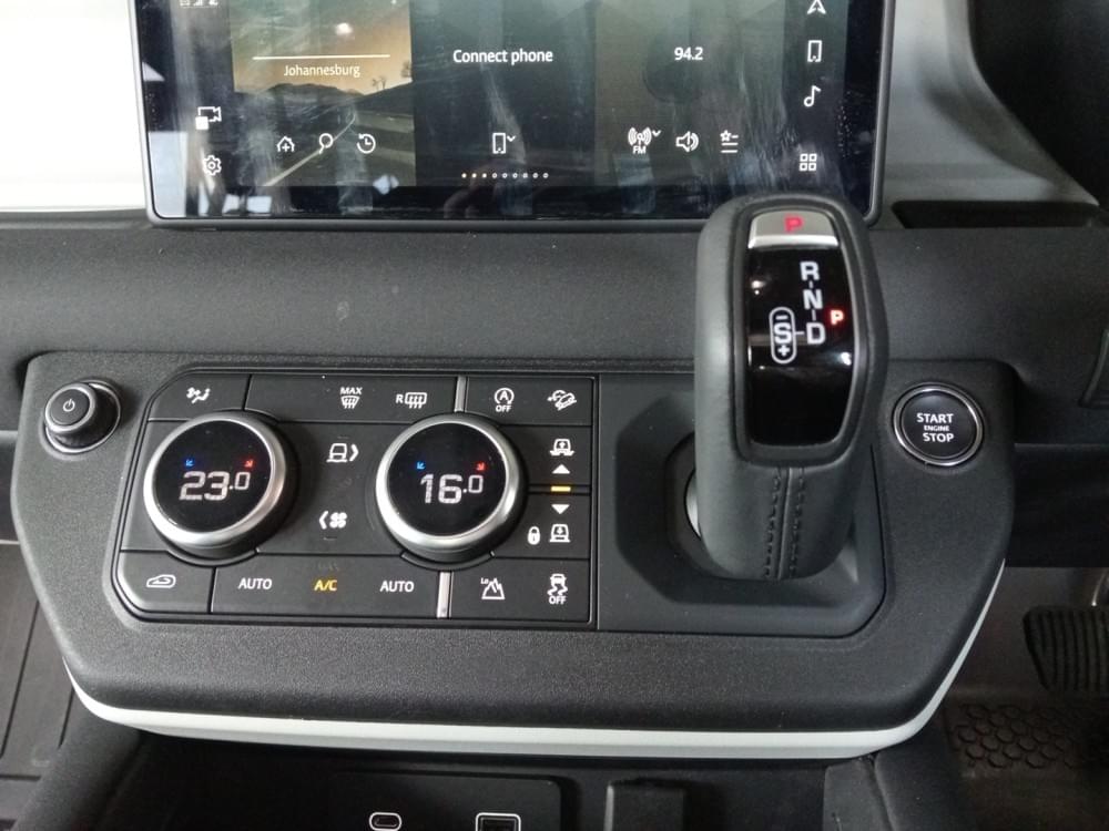 Land Rover Defender 110 3.0 D300 Se (221Kw)