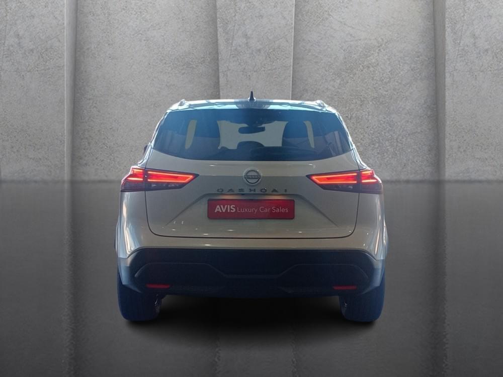Nissan Qashqai 1.3T Acenta Xtronic 2-Tone