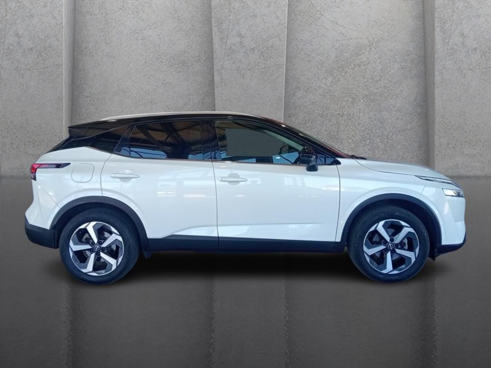 Nissan Qashqai 1.3T Acenta Xtronic 2-Tone