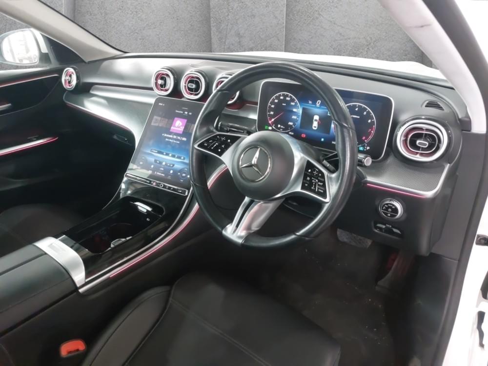 Mercedes Benz C-Class Sedan 200