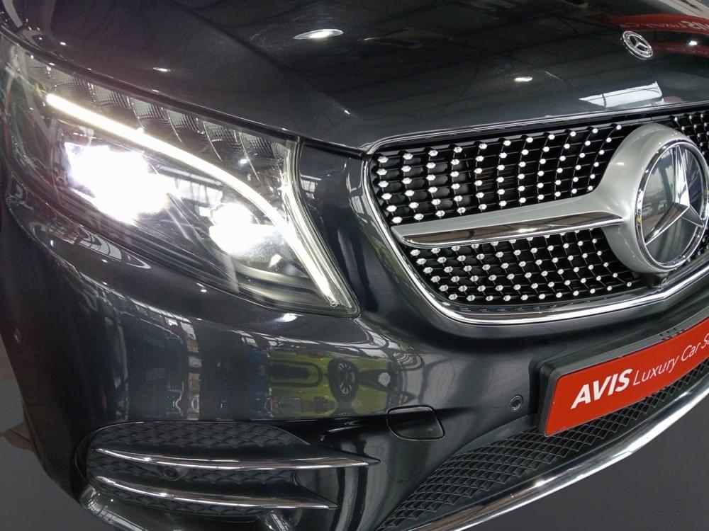 Mercedes Benz N/A 300D Exclusive