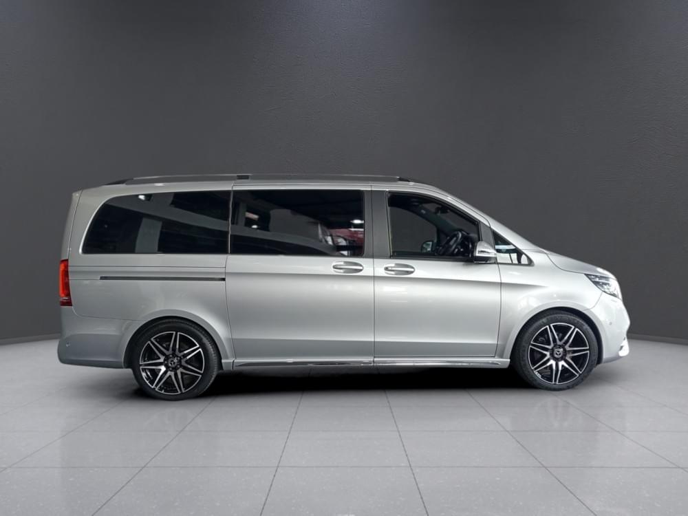 Mercedes Benz V-Class 300D Avantgarde + Amg Line
