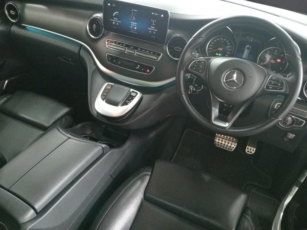 Mercedes Benz V-Class 300D Avantgarde + Amg Line
