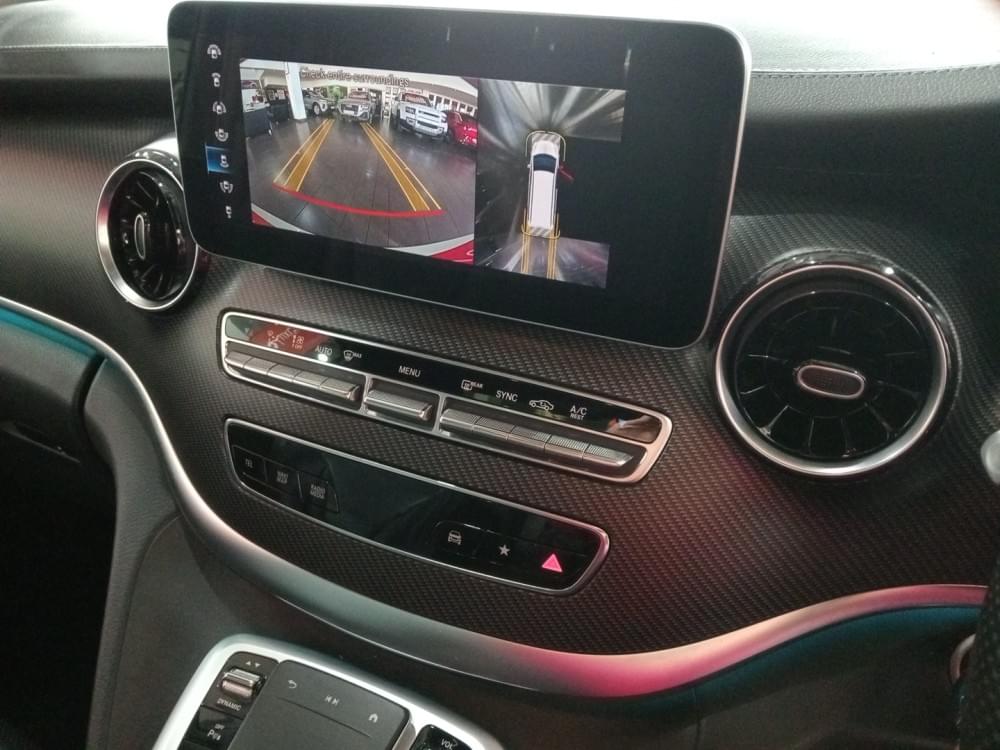 Mercedes Benz V-Class 300D Avantgarde + Amg Line