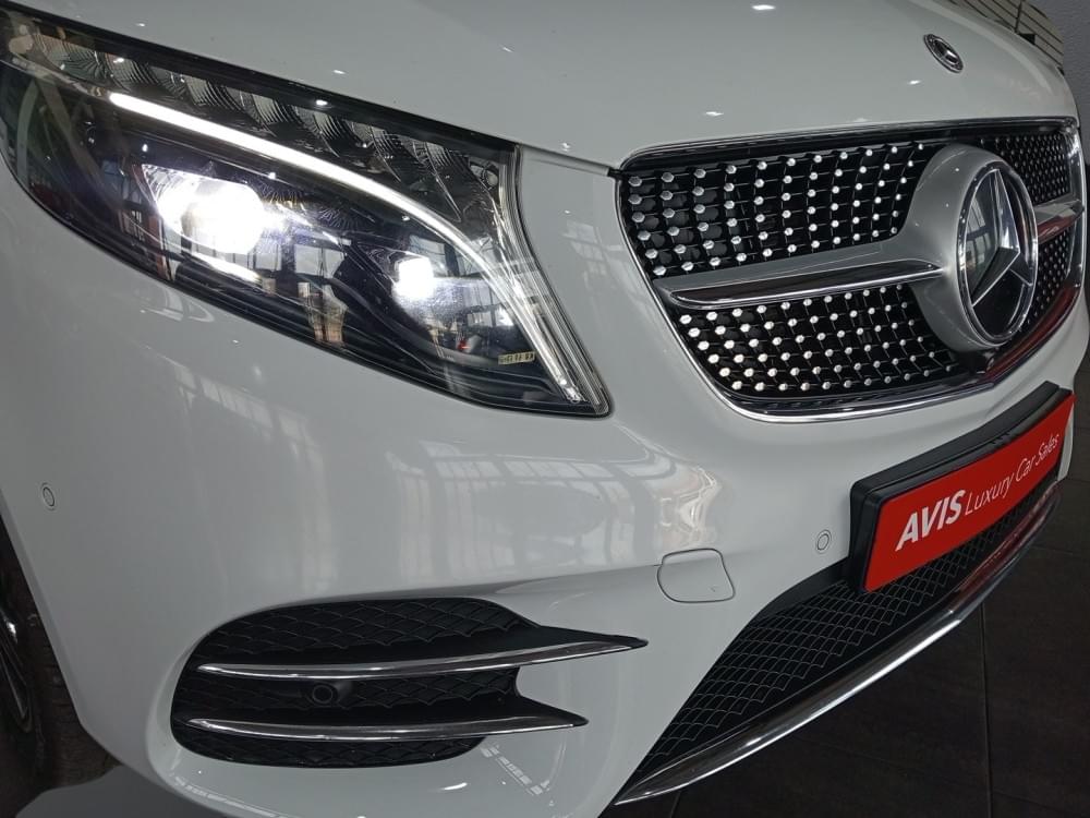 Mercedes Benz V-Class 300D Avantgarde + Amg Line