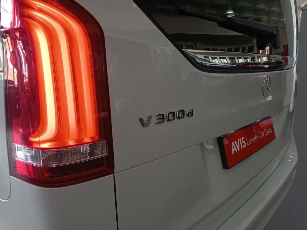 Mercedes Benz V-Class 300D Avantgarde + Amg Line