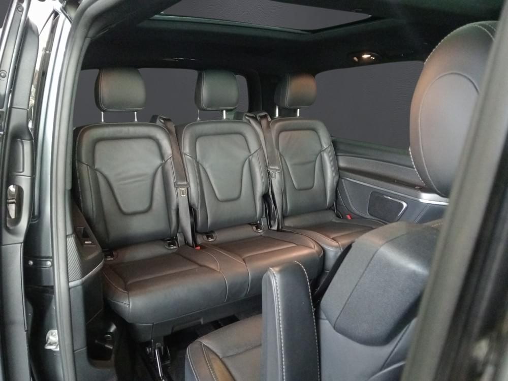 Mercedes Benz V-Class 300D Avantgarde + Amg Line