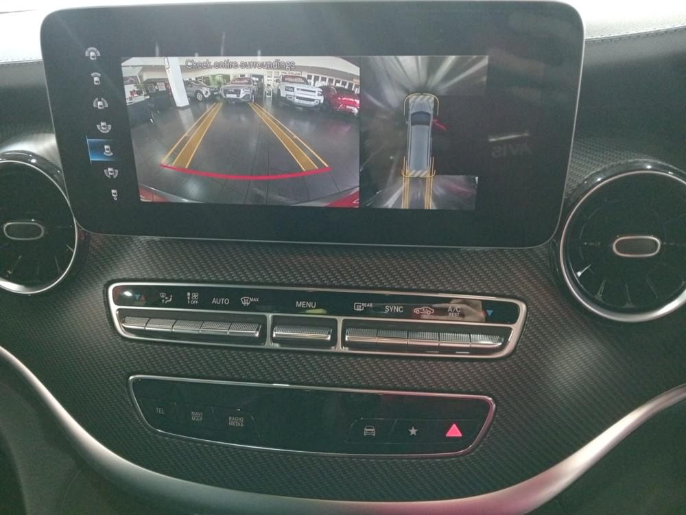 Mercedes Benz V-Class 300D Avantgarde + Amg Line