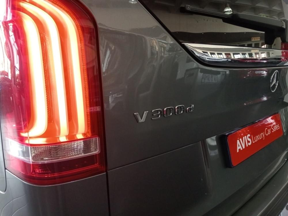 Mercedes Benz V-Class 300D Avantgarde + Amg Line