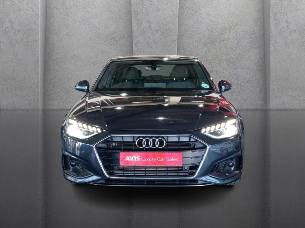Audi A4 Sedan 35 Tfsi S Tronic