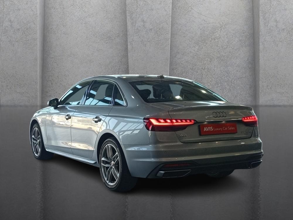 Audi A4 Sedan 35 Tfsi S Tronic