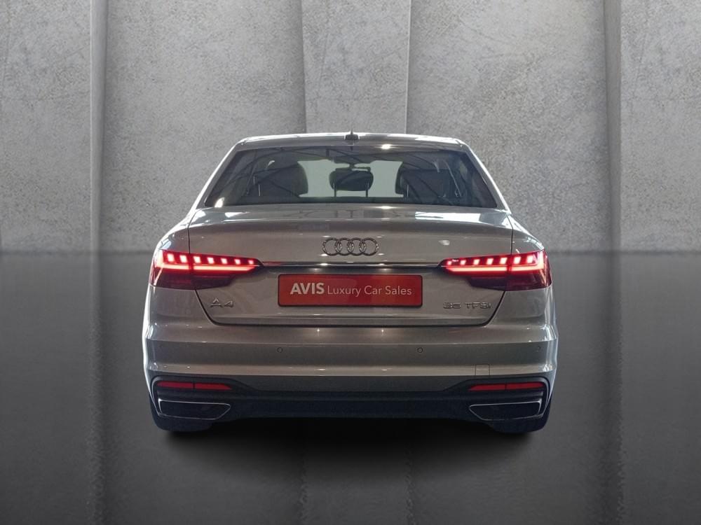 Audi A4 Sedan 35 Tfsi S Tronic