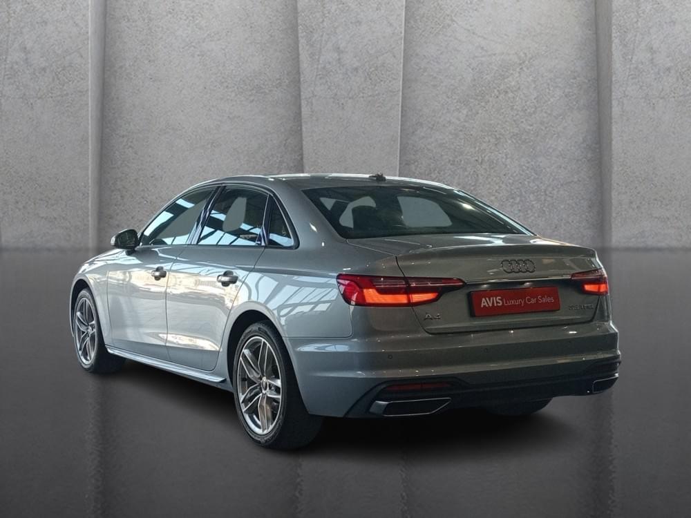 Audi A4 Sedan 35 Tfsi S Tronic
