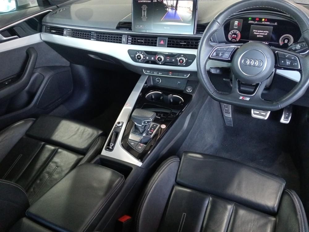 Audi A4 Sedan 35 Tfsi S Tronic