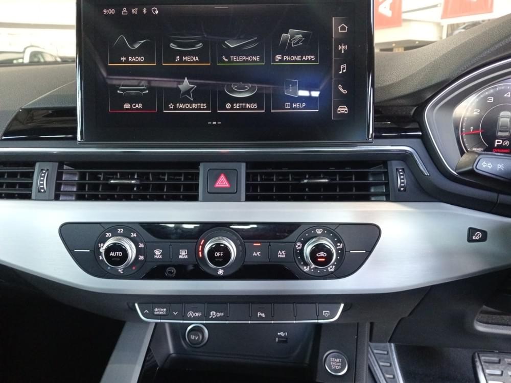 Audi A4 Sedan 35 Tfsi S Tronic